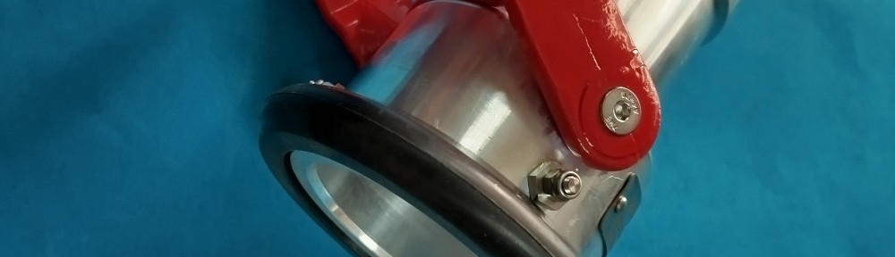 dry disconnect coupling